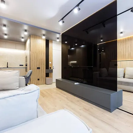 Nyvky Like - файна таун - 8 Aparthotel