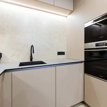 Nyvky Like - файна таун - 8 Aparthotel *
