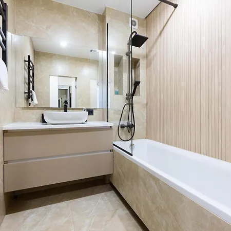 Nyvky Like - файна таун - 8 Aparthotel